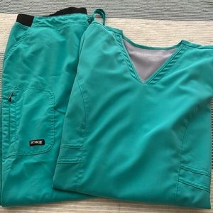 Grey’s Anatomy by Barco Green scrub set. Brand New WOT